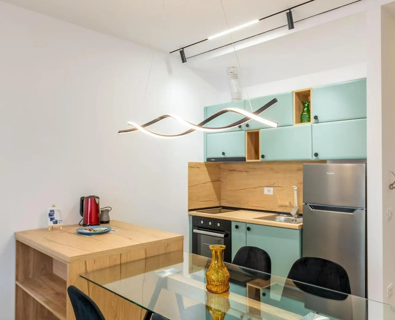 Tirent Apartment-Modern Bedrooms Stay Near Liqeni I Thate Tirana Apartment