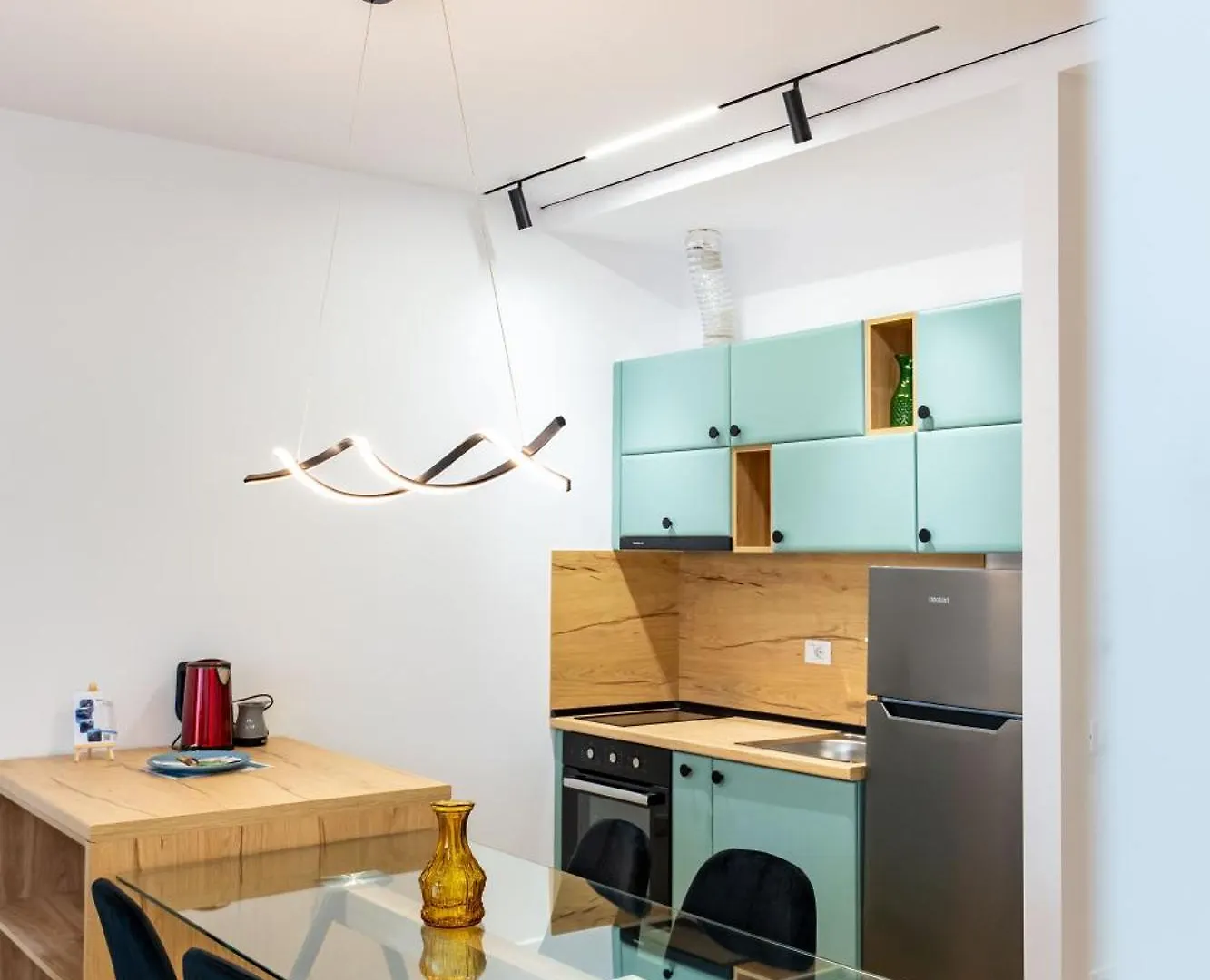Tirent Apartment-Modern Bedrooms Stay Near Liqeni I Thate Tirana
