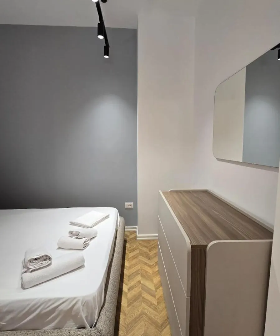 Tirent Apartment-Modern Bedrooms Stay Near Liqeni I Thate Tirana Apartment
