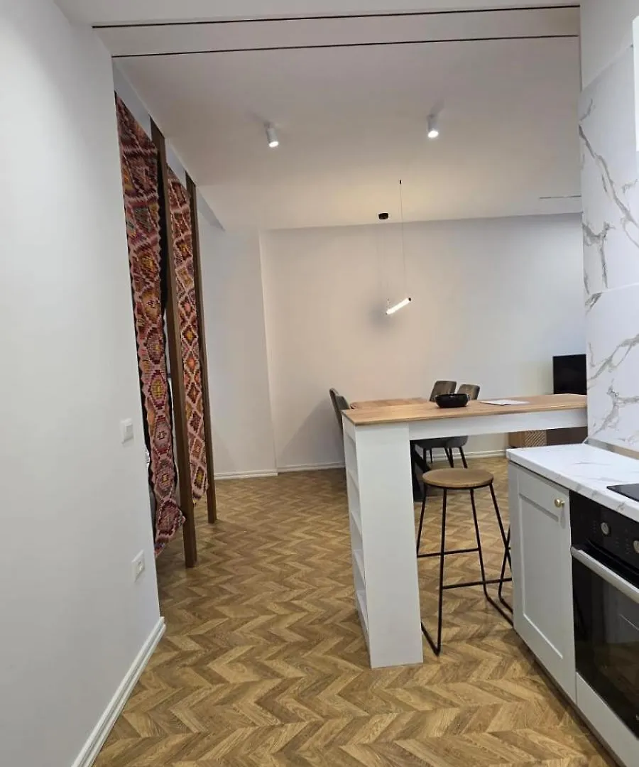 Tirent Apartment-Modern Bedrooms Stay Near Liqeni I Thate Tirana Albania